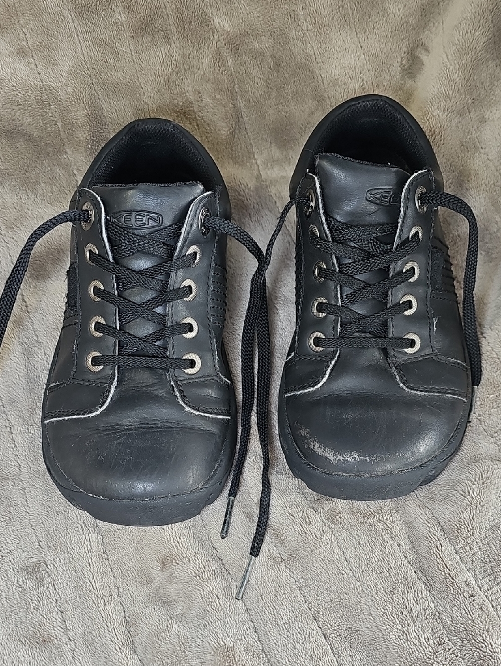 Keen Kids Black Leather Sneakers